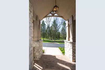 1512 W County Line Rd, Mequon, WI 53092 - Photo 67