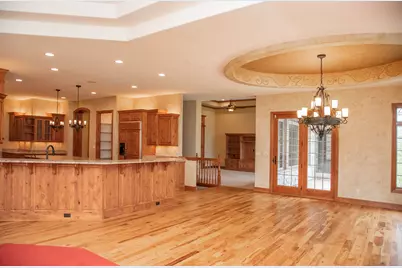 1512 W County Line Rd, Mequon, WI 53092 - Photo 23