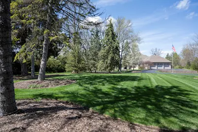 1512 W County Line Rd, Mequon, WI 53092 - Photo 69