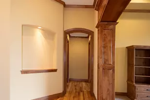 1512 W County Line Rd, Mequon, WI 53092 - Photo 25