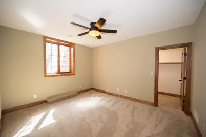 1512 W County Line Rd, Mequon, WI 53092 - Photo 47