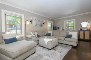 1614 E Kenmore Pl, Shorewood, WI 53211 - Photo 5