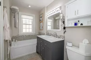 1614 E Kenmore Pl, Shorewood, WI 53211 - Photo 21