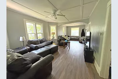 2112  53rd St, Kenosha, WI 53140 - Photo 3