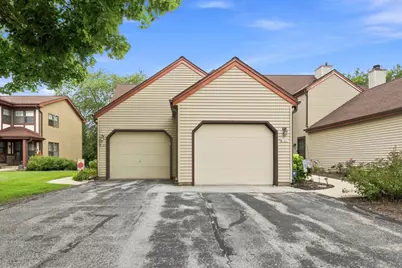 8141 S 88th St, Franklin, WI 53132 - Photo 3