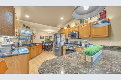 3526 N 48th Pl, Sheboygan, WI 53083 - Photo 7
