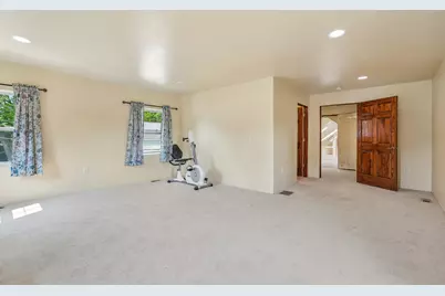 503 S 65th St, Milwaukee, WI 53214 - Photo 33
