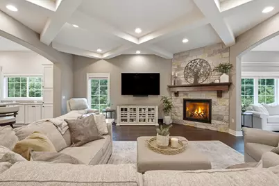 1612  Vico Pass, Oconomowoc, WI 53066 - Photo 7