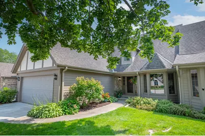 665  Machenry Cir #C, Brookfield, WI 53045 - Photo 3