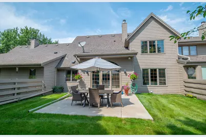 665  Machenry Cir #C, Brookfield, WI 53045 - Photo 7