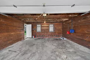 3364 S 17th St, Milwaukee, WI 53215 - Photo 27