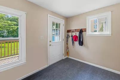 317 E Pleasant St, Oconomowoc, WI 53066 - Photo 17