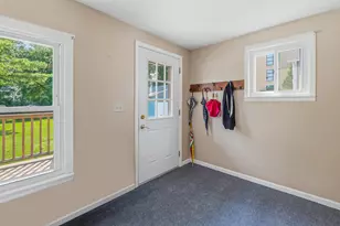 317 E Pleasant St, Oconomowoc, WI 53066 - Photo 17
