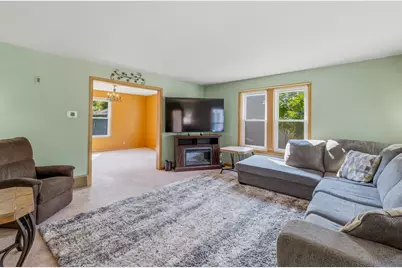 317 E Pleasant St, Oconomowoc, WI 53066 - Photo 7