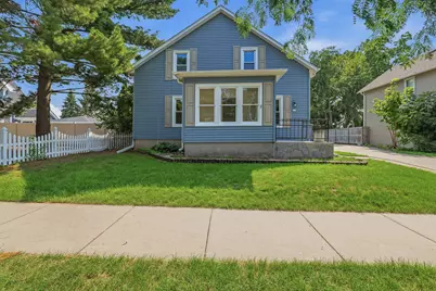 317 E Pleasant St, Oconomowoc, WI 53066 - Photo 1