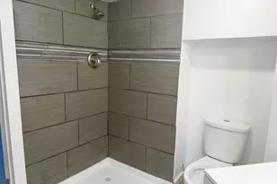 7127 N 43rd St, Milwaukee, WI 53209 - Photo 11