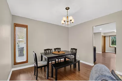 3830  Lakeview Dr, Racine, WI 53403 - Photo 15