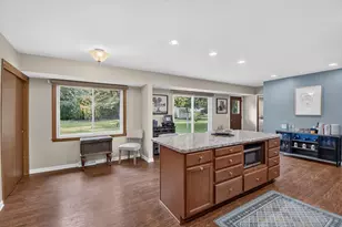 3830 Lakeview Dr, Racine, WI 53403 - Photo 9