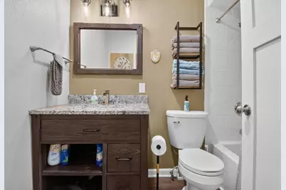3830  Lakeview Dr, Racine, WI 53403 - Photo 19
