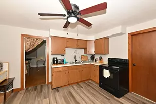 1219 W Windlake Ave, Milwaukee, WI 53215 - Photo 21