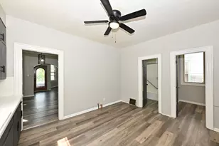 1219 W Windlake Ave, Milwaukee, WI 53215 - Photo 15