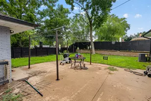 4436 W Dunwood Rd, Brown Deer, WI 53223 - Photo 3