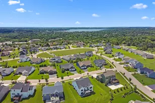 555 N Boulder Ridge Dr, Lake Geneva, WI 53147 - Photo 27