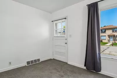 7935 W Becher St, West Allis, WI 53219 - Photo 13