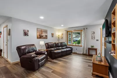 424  Hartwood Ln, Hartland, WI 53029 - Photo 7