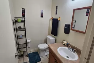 10434 W Kiehnau Ave, Milwaukee, WI 53224 - Photo 7