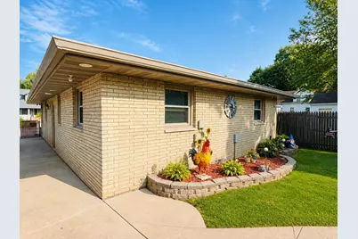 418  Blaine Ave, Racine, WI 53405 - Photo 17