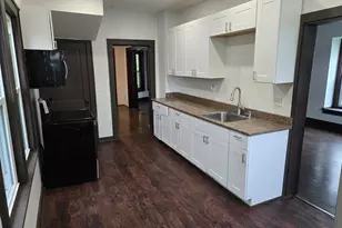 128 Hinman Ave, Waukesha, WI 53186 - Photo 3