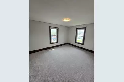 128  Hinman Ave, Waukesha, WI 53186 - Photo 11