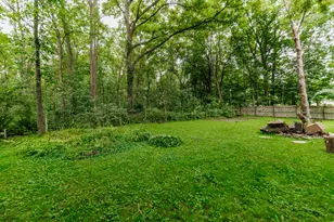 8601 Big Bend Rd, Racine, WI 53185 - Photo 29