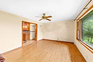8601 Big Bend Rd, Racine, WI 53185 - Photo 7