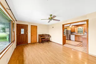 8601 Big Bend Rd, Racine, WI 53185 - Photo 9