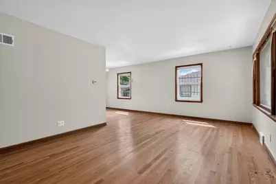 5360 N 107th St, Milwaukee, WI 53225 - Photo 11