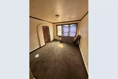 2613 W Capitol Dr, Milwaukee, WI 53206 - Photo 9