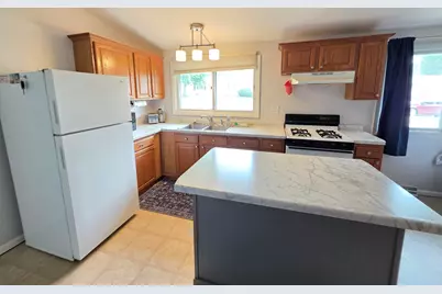 523  Schneider St, Cashton, WI 54619 - Photo 3