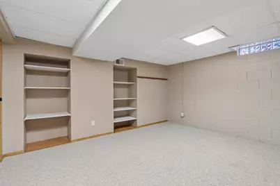 7716 S 83rd St, Franklin, WI 53132 - Photo 23