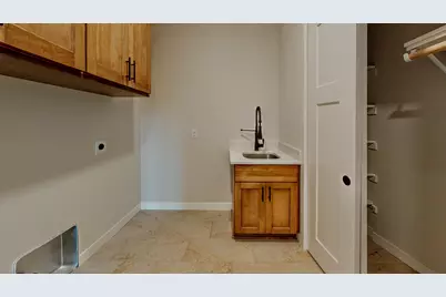 728 E Reinel St, Jefferson, WI 53549 - Photo 67