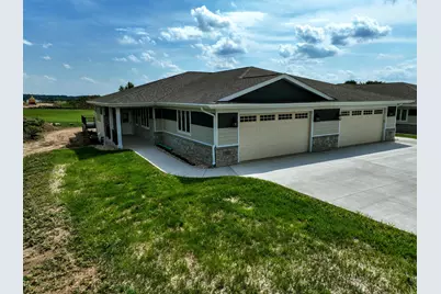 728 E Reinel St, Jefferson, WI 53549 - Photo 1