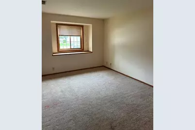 827  Quinlan Dr #C, Pewaukee, WI 53072 - Photo 17