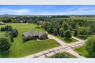 227  Hunters Xing, Slinger, WI 53086 - Photo 37
