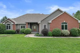 227 Hunters Crossing, Slinger, WI 53086 - Photo 1