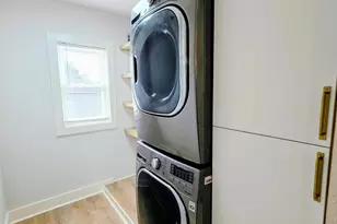 5565 N 32nd St, Milwaukee, WI 53209 - Photo 9