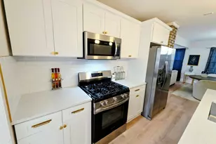 5565 N 32nd St, Milwaukee, WI 53209 - Photo 7
