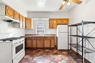 1300 Marquette St, Racine, WI 53404 - Photo 7