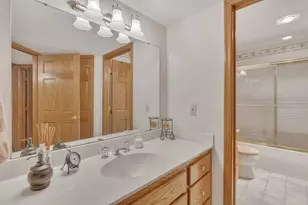 404 Ledgewood Dr, Fond du Lac, WI 54937 - Photo 27