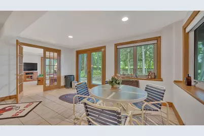 404  Ledgewood Dr, Fond du Lac, WI 54937 - Photo 31